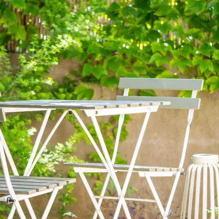 Апартаменты Le Cocon I - Private Garden Terrace With Parking Монпелье